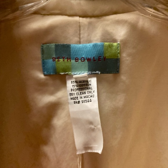 Beth Bowley Plush Cream Teddy Jacket - Picture 2 of 5